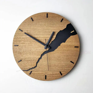 Crack Wooden Wall Clock Decorfaure