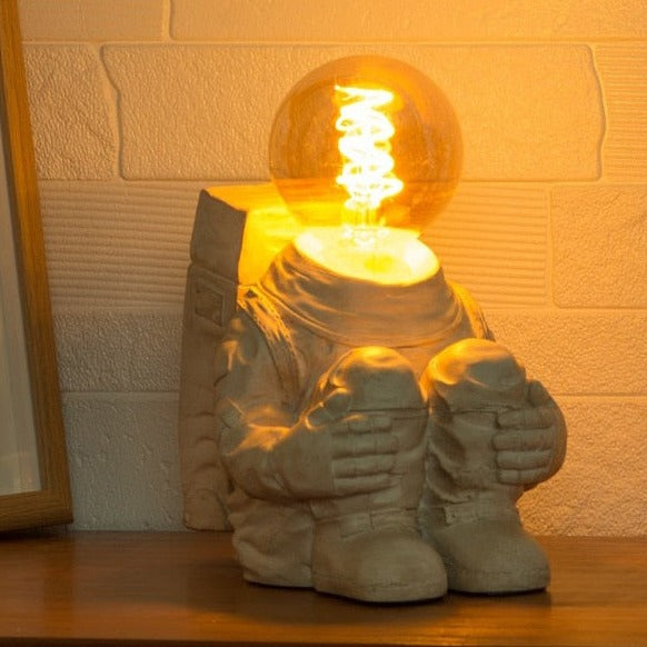 Astronaut Table Lamp Decorfaure